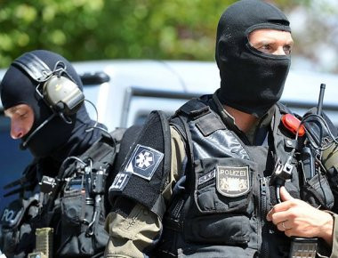 Bild: «Οι γερμανικές μυστικές υπηρεσίες είχαν προειδοποιήσει για «τρομοδέματα» από την Ελλάδα»